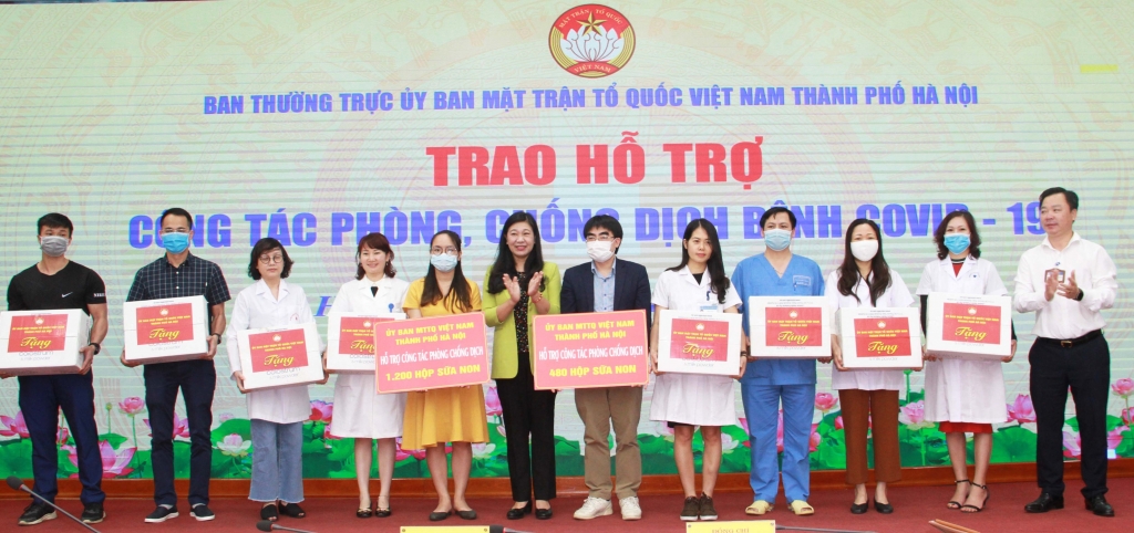 Tiếp nhận trên 12 tỷ đồng ủng hộ Quỹ “Vì biển, đảo Việt Nam” năm 2021
